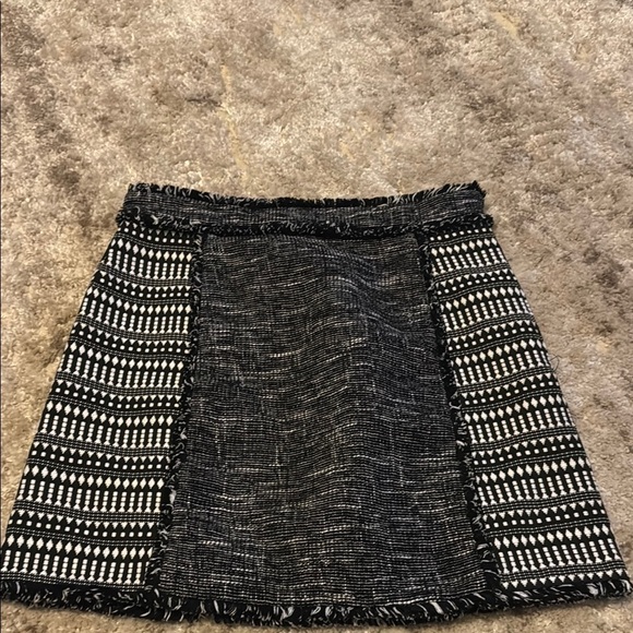 🍍 French Connection Black White Mixed Pixel Mini Skirt A Loveliness Sz 10🍍 - Picture 1 of 4